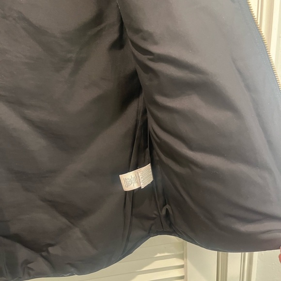 J Crew quilted down vest with feather duvet fill   Full zip with high collar - Picture 5 of 6